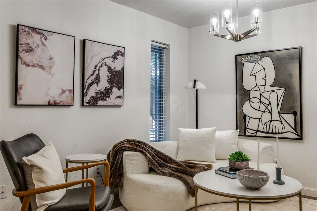 Oak Lawn - Residential