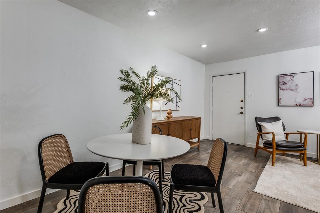 Oak Lawn - Residential