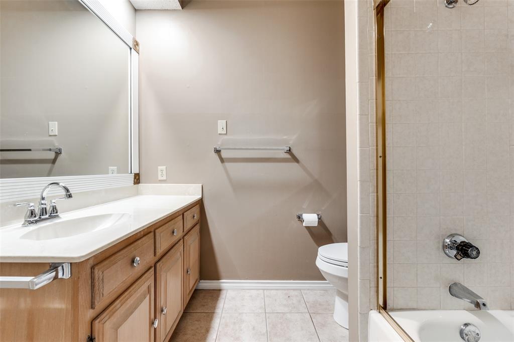 LE PARC CONDOMINIUMS - Residential