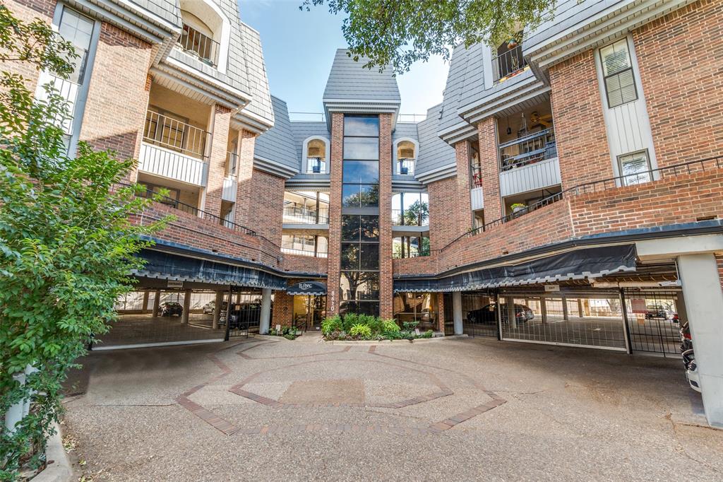 LE PARC CONDOMINIUMS - Residential