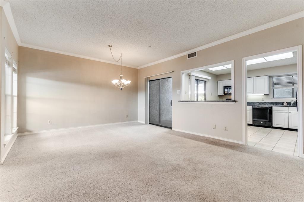 LE PARC CONDOMINIUMS - Residential