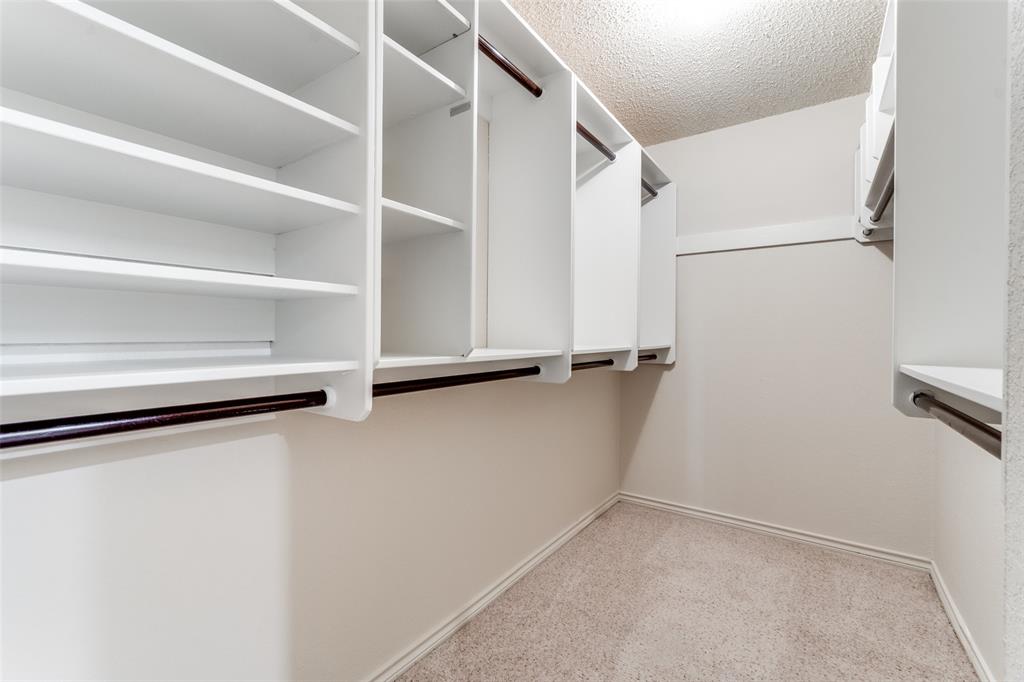 LE PARC CONDOMINIUMS - Residential