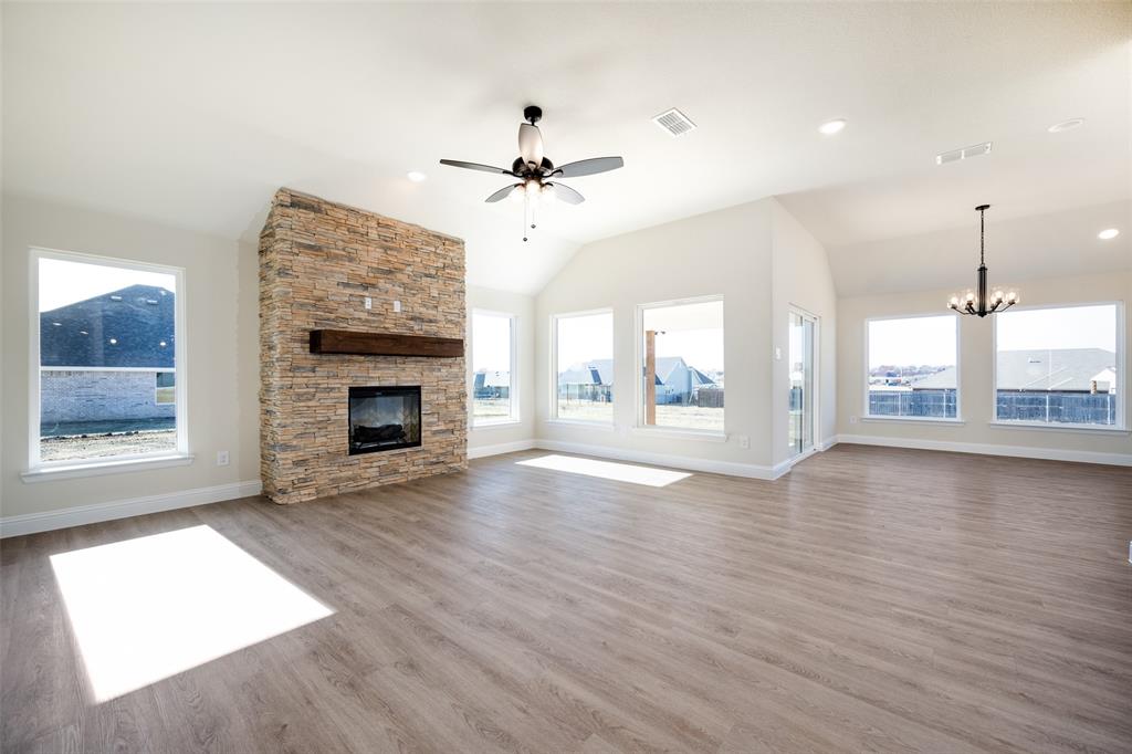104 Ranchview