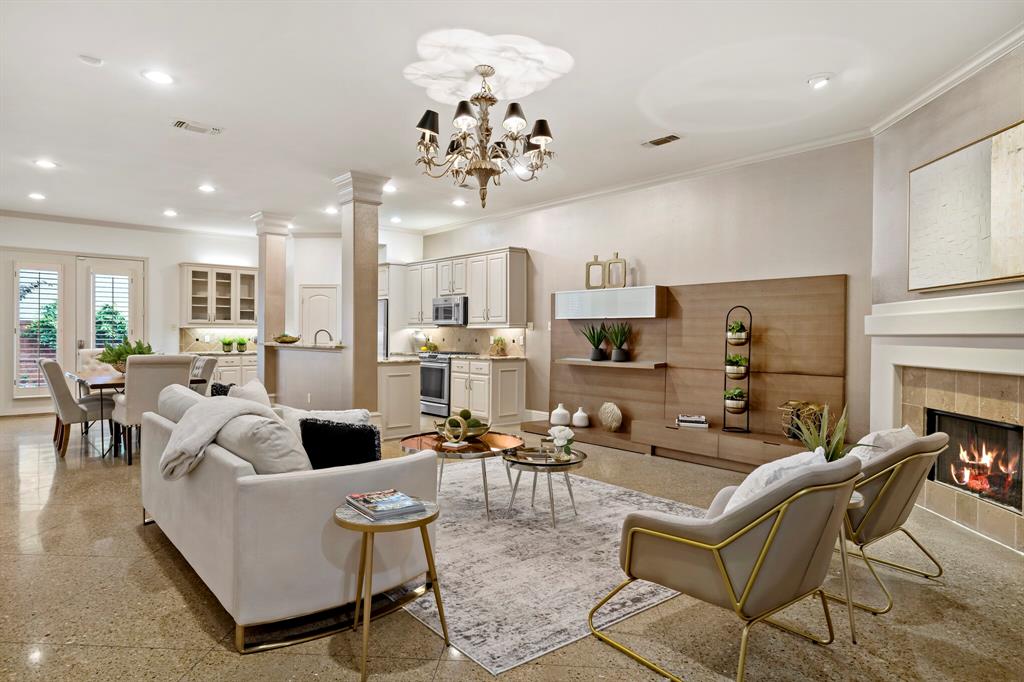 Renaissance Way Amd - Residential