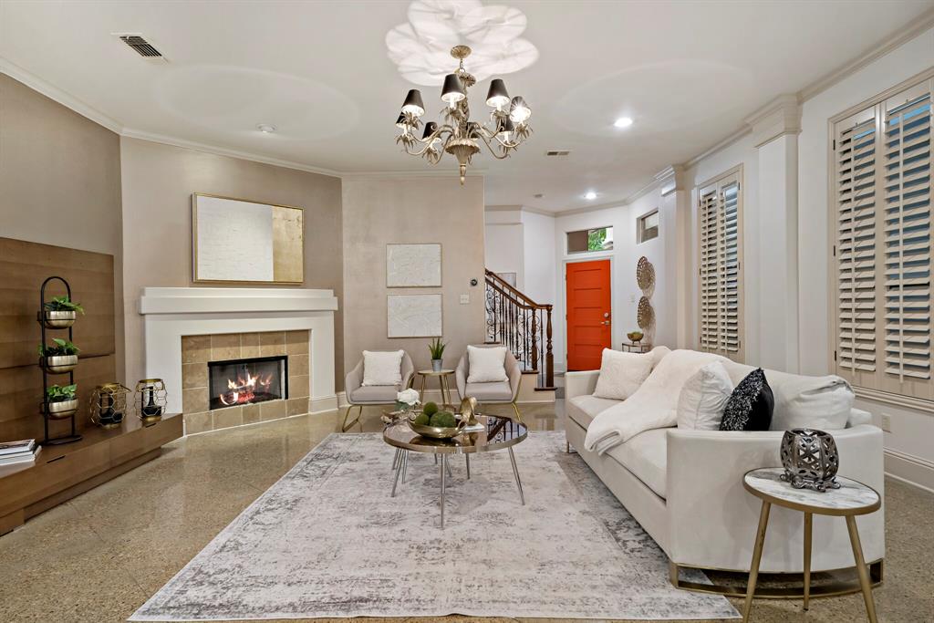 Renaissance Way Amd - Residential