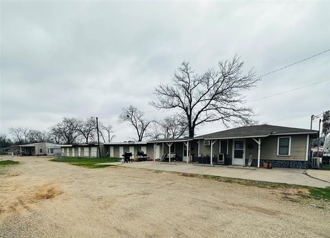 617 N 7th Street Sulphur Springs TX 75482