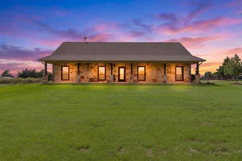 Photo of 5562 County Road 1037, Celeste, TX 75423 (MLS # 21309332)