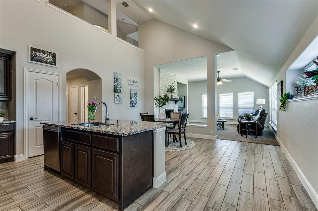 7401 Willow Thorne Drive