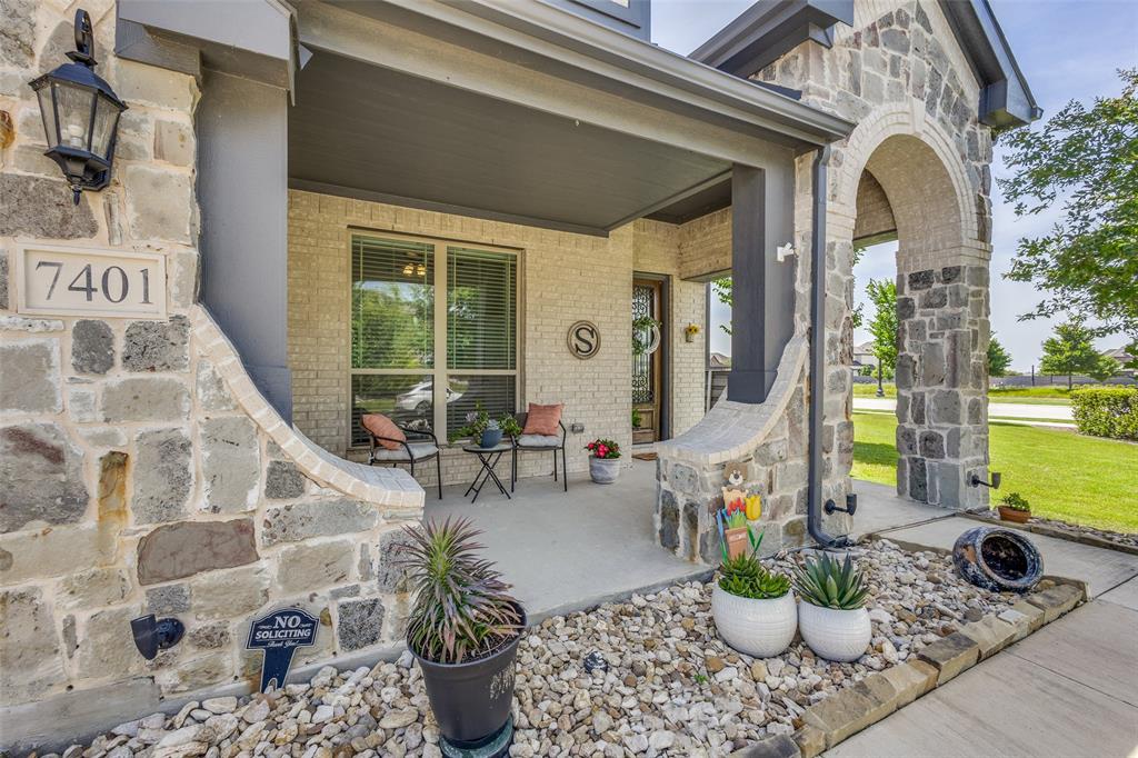 7401 Willow Thorne Drive