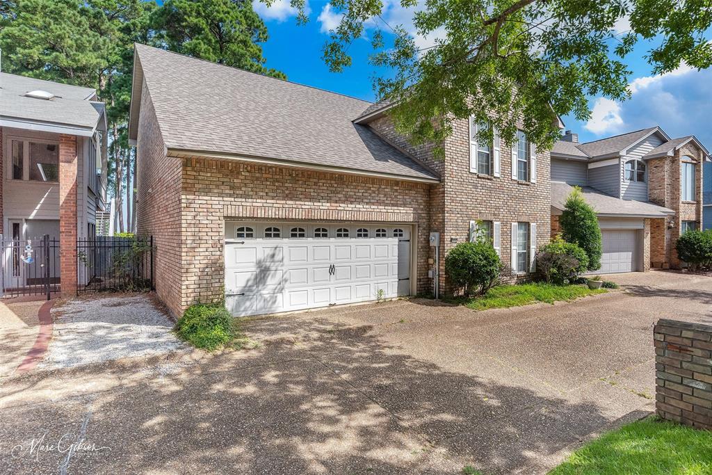 5713 S Lakeshore Drive