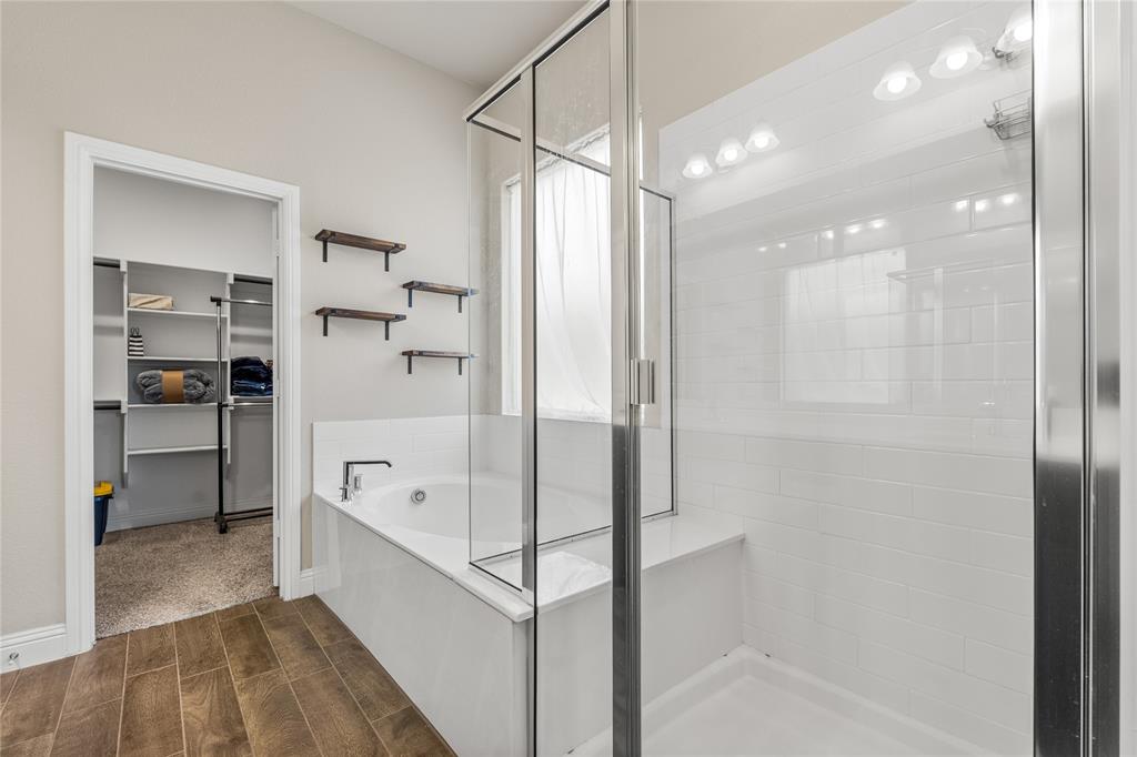 Alcove Hickory Crk - Residential