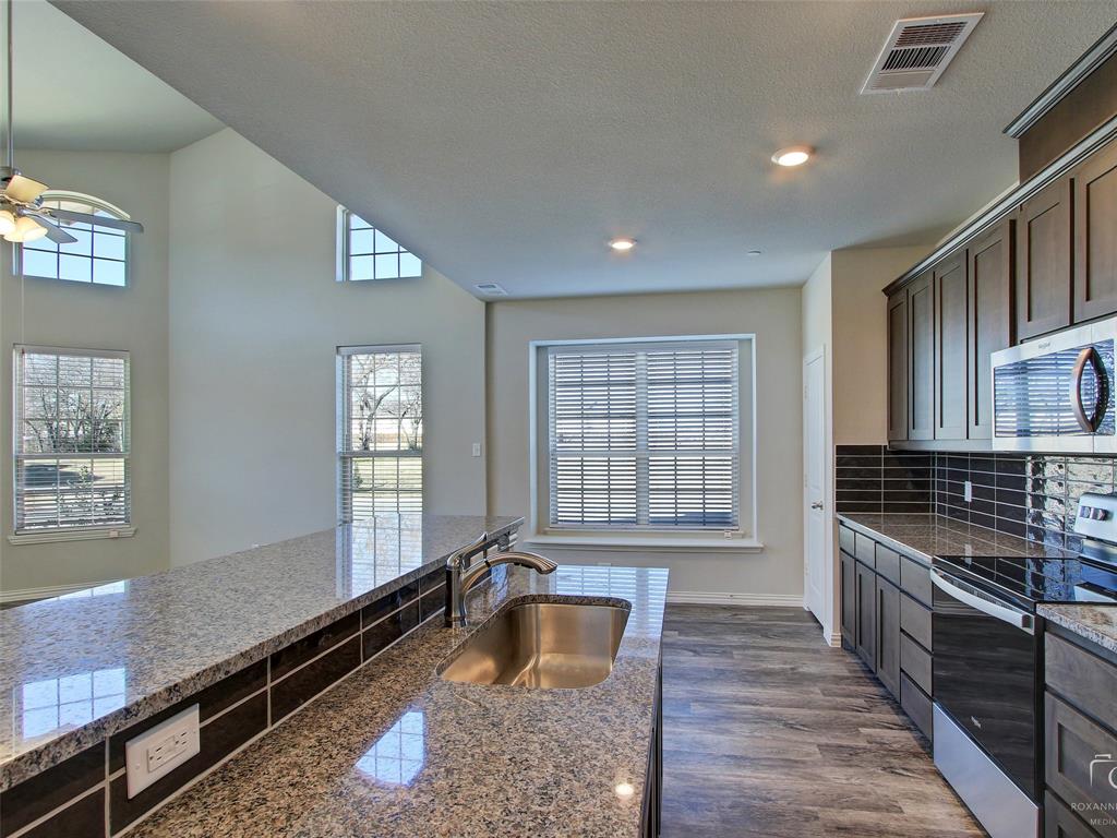 Vista Del Arroyo - Residential Lease