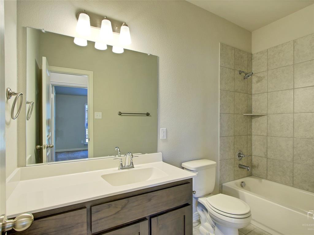 Vista Del Arroyo - Residential Lease