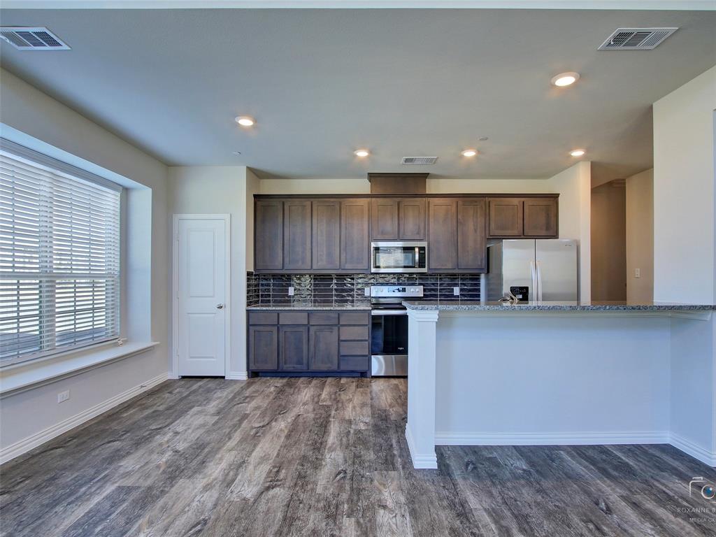 Vista Del Arroyo - Residential Lease