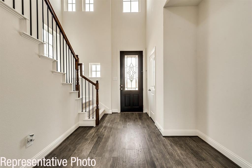 8125 Twin Creek Trail
