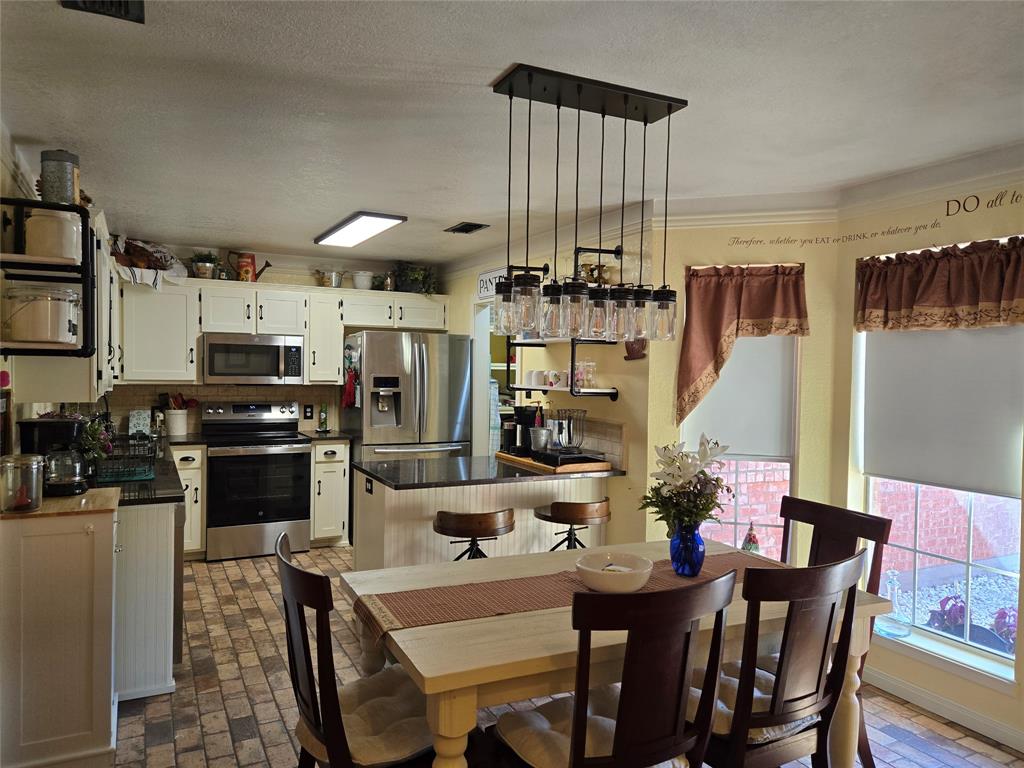 3509 Mistletoe Court