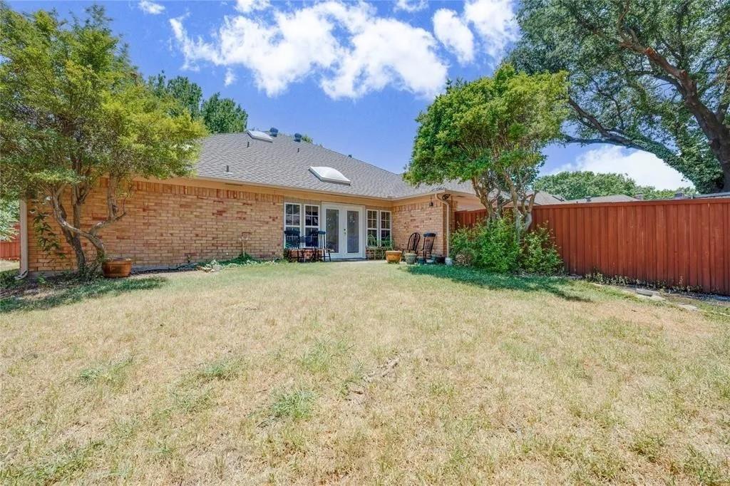 Williamsburg Square #1 - Residential Lease