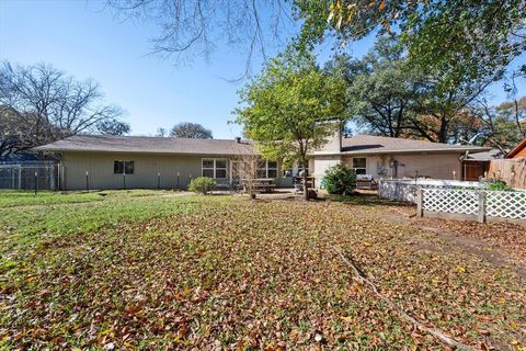 A home in Corsicana