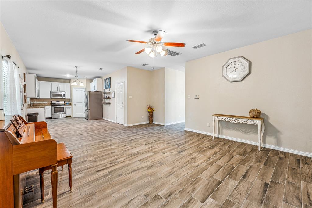 Alexander Rdg - Residential