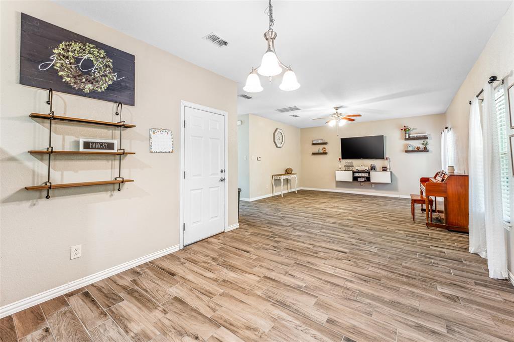 Alexander Rdg - Residential