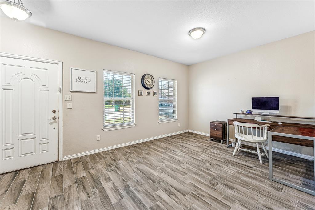 Alexander Rdg - Residential