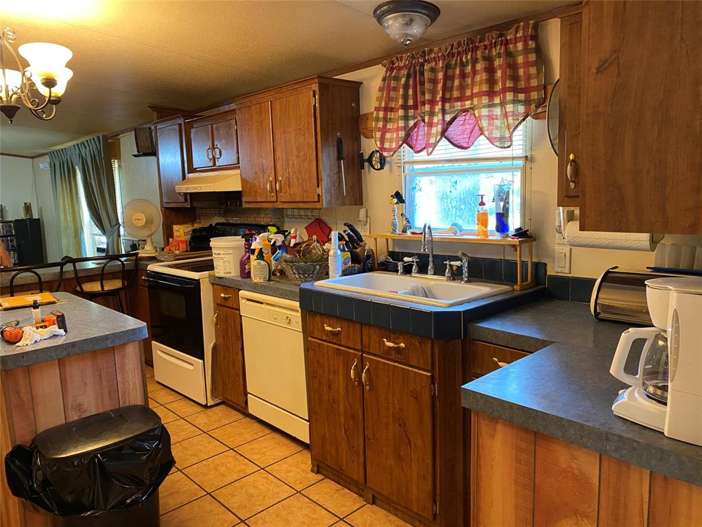 Photo 10 of 37 of 2414 Fm 2201 mobile home