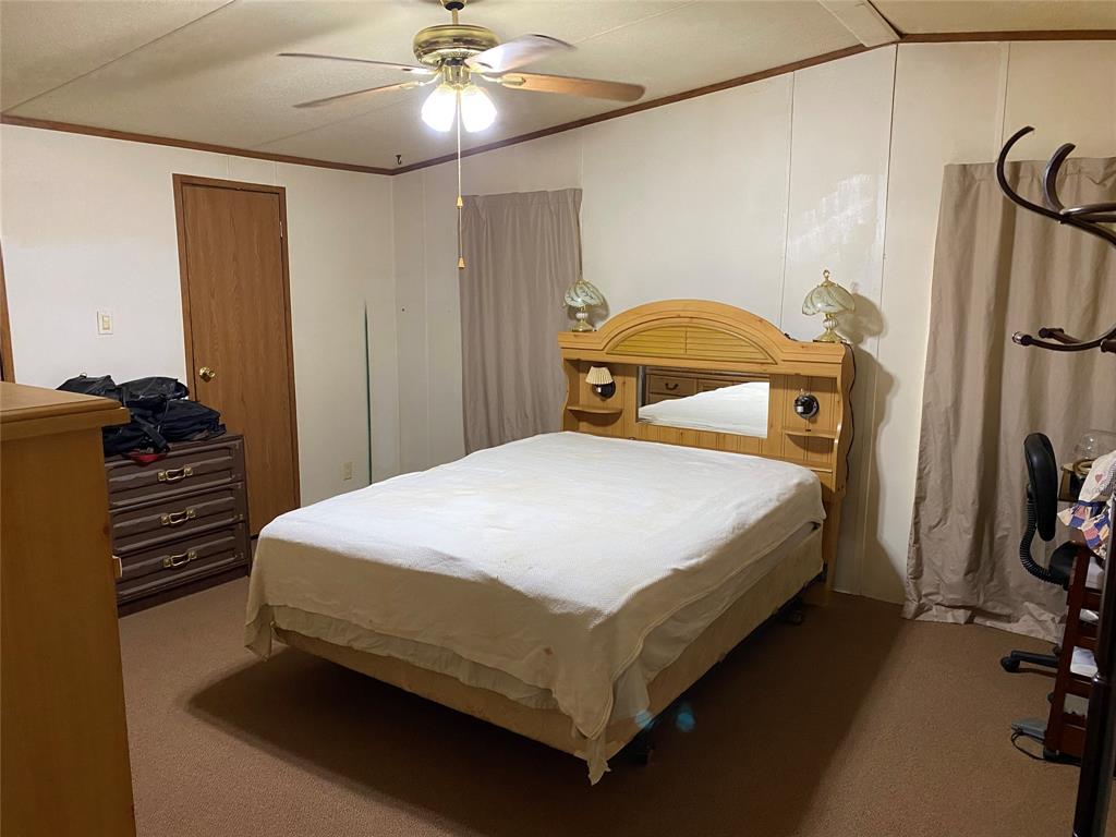 Photo 16 of 37 of 2414 Fm 2201 mobile home
