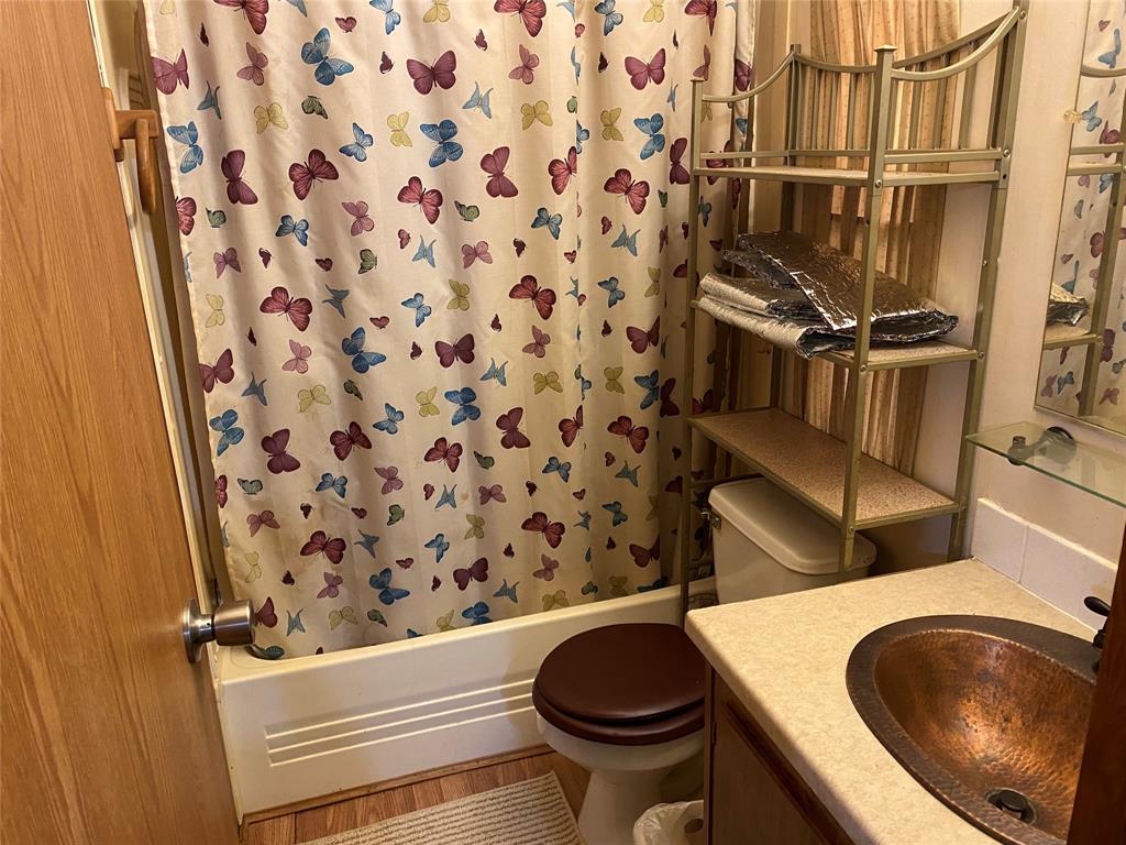 Photo 21 of 37 of 2414 Fm 2201 mobile home