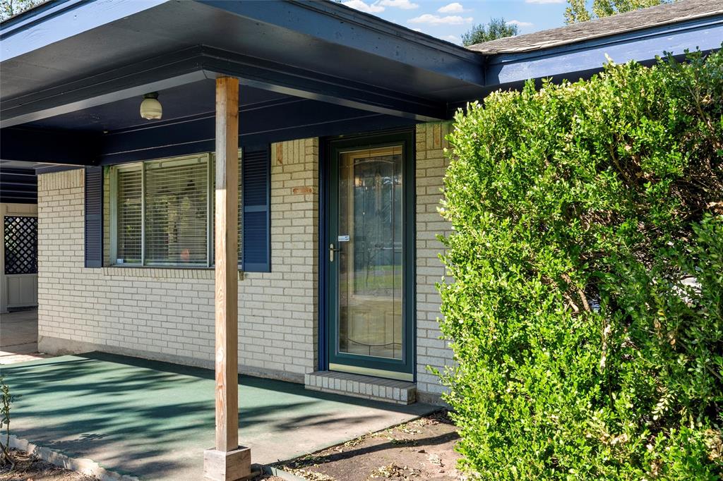 M DECANTONA - Residential