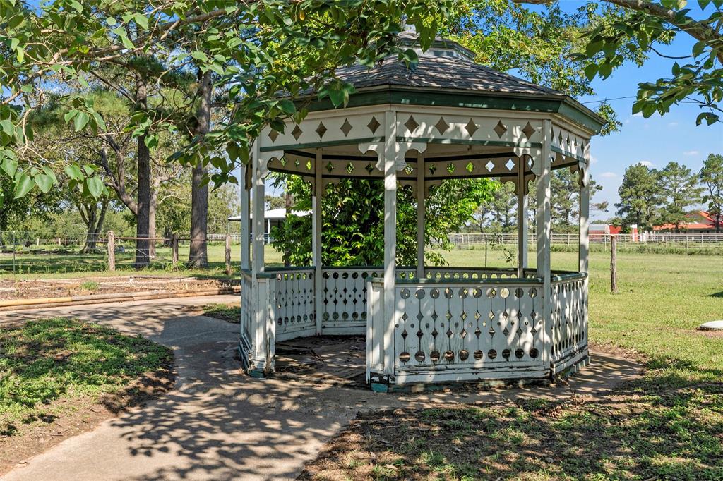 M DECANTONA - Residential