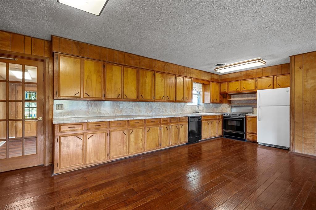 M DECANTONA - Residential