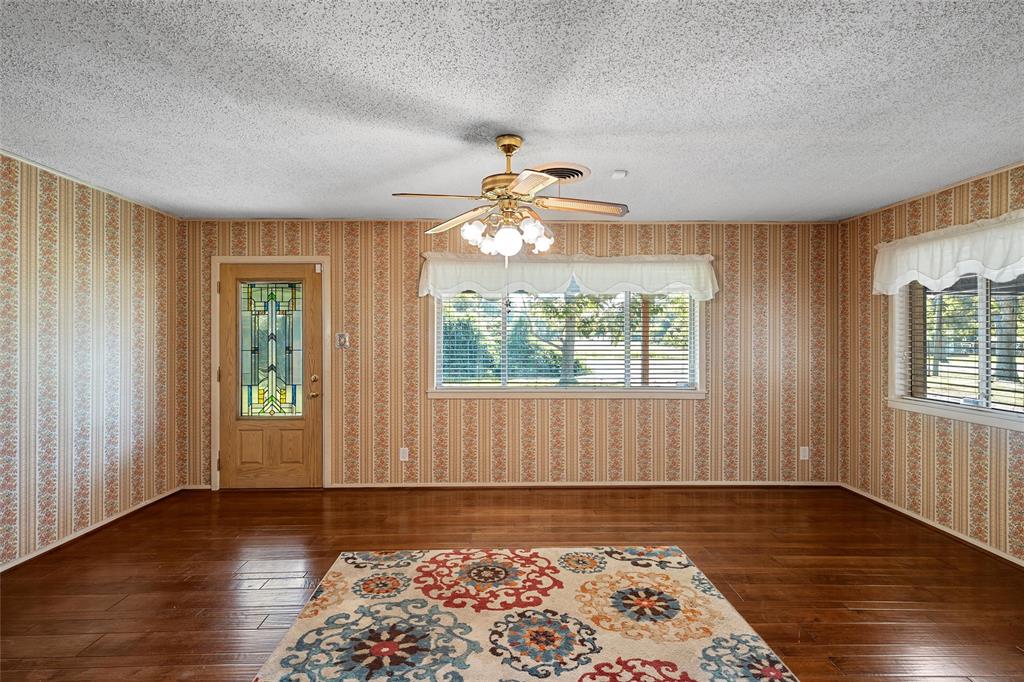 M DECANTONA - Residential