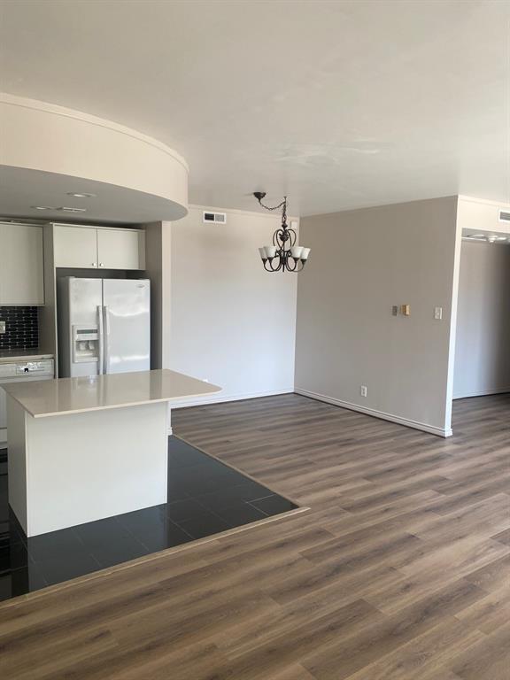 6211 W Northwest Highway 307