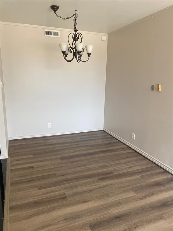 6211 W Northwest Highway 307