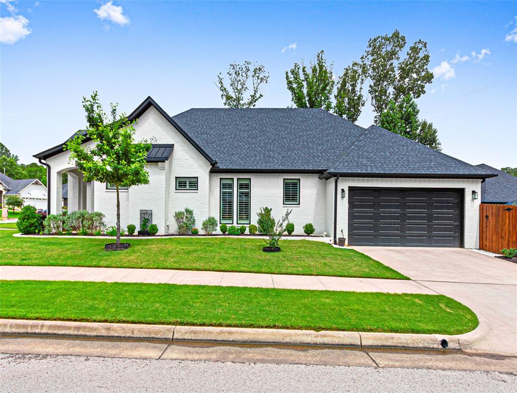 9035 Shallow Cove