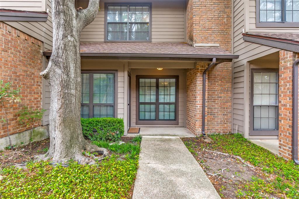 Glen Oaks Townhomes Condo - Residential