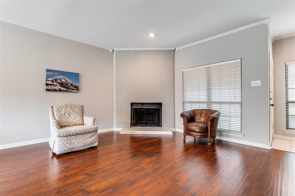 Glen Oaks Townhomes Condo - Residential