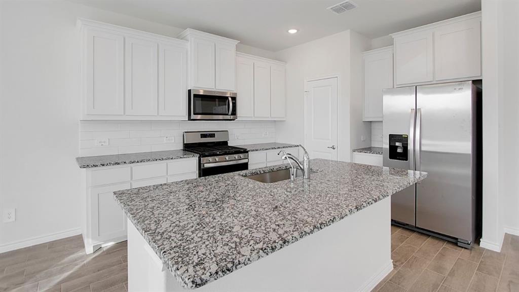 2812 Bluebird Court