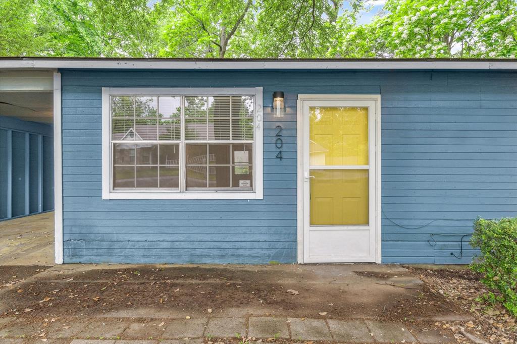 204 Half Street