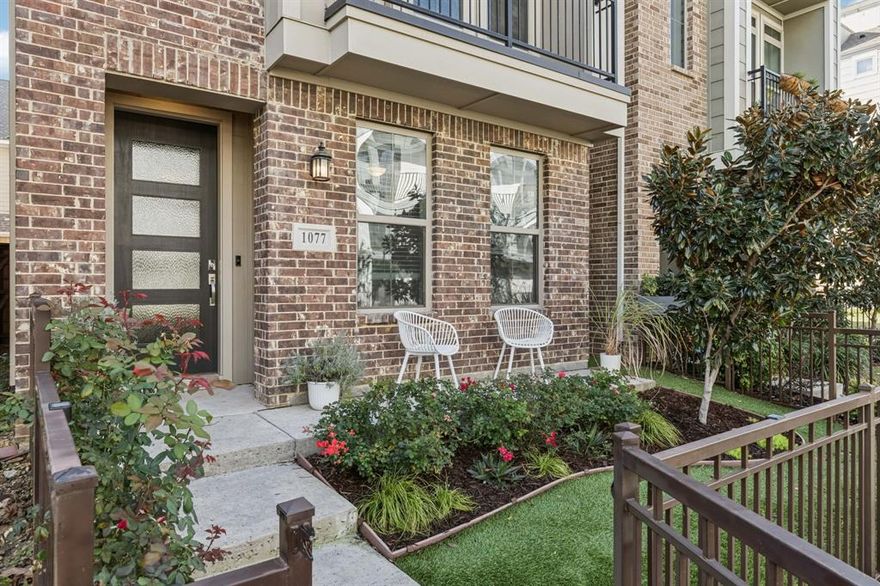 Beautiful David Weekley Home featuring a private rooftop deck and incredible Dallas skyline views, ideally located near Trinity Groves, Bishop Arts District, Klyde Warren Park, Sylvan Thirty, and Downtown Dallas. With 3 bedrooms, 3.5 bathrooms, and approximately 2,234 sq ft, this modern three-story residence offers low-maintenance living in one of Dallas’ most vibrant urban hubs.

The first floor includes a full bedroom with an ensuite bathroom, providing an ideal setup for guests, a home office, or multigenerational living. Access is available from both the inviting front entry and the attached two-car garage, offering convenience and flexibility.

The second floor is the heart of the home - an open-concept living space designed for gathering and entertaining. The kitchen features a large granite island, stainless steel appliances, and generous cabinet storage. It flows seamlessly into the dining and living areas, which open to a balcony showcasing downtown views and a wide greenbelt, creating an airy, connected ambiance.

On the third level, the primary suite offers a spacious bedroom, large bathroom, and walk-in closet. A dedicated laundry room and a third bedroom with its own private bathroom complete this floor, delivering comfort and privacy for everyone.

The highlight is the rooftop deck - an impressive outdoor extension perfect for relaxing, hosting friends, or enjoying morning coffee and evening sunsets with unbeatable views.

With its central location, modern design, and multiple outdoor living spaces, this home offers the best of urban Dallas living with immediate access to dining, nightlife, parks, and commuter routes.