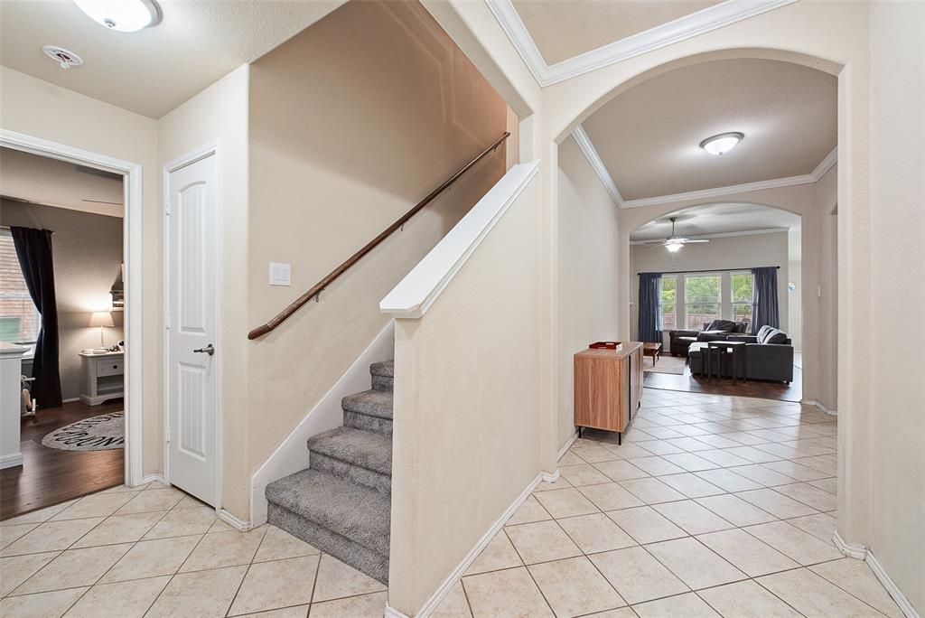 8221 Black Hills Trail