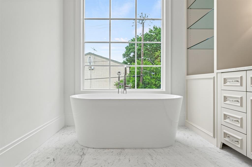 Caruth Hills 10 - Residential