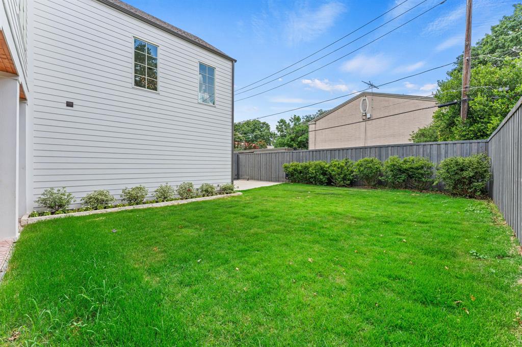 Caruth Hills 10 - Residential