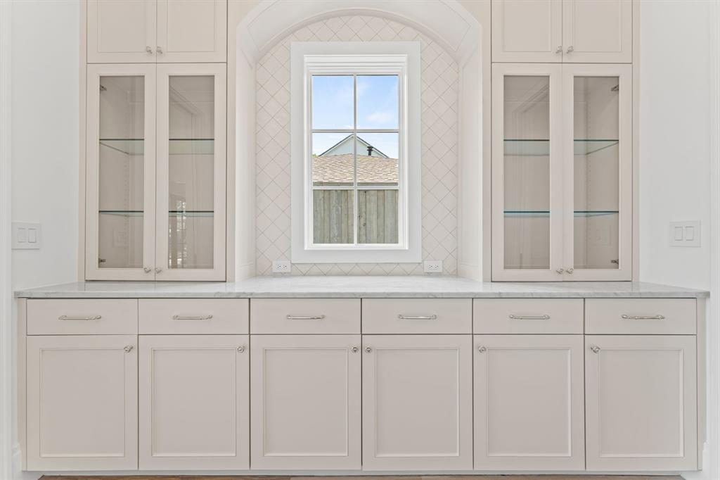 Caruth Hills 10 - Residential