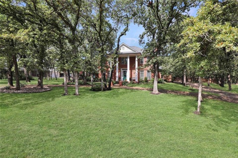 Photo of 1346 Forest Lane, Southlake, TX 76092 (MLS # 21303110)