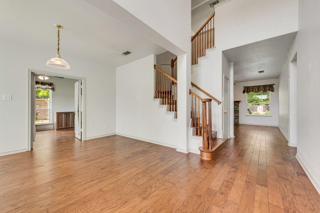 2400 Summer Glen Court