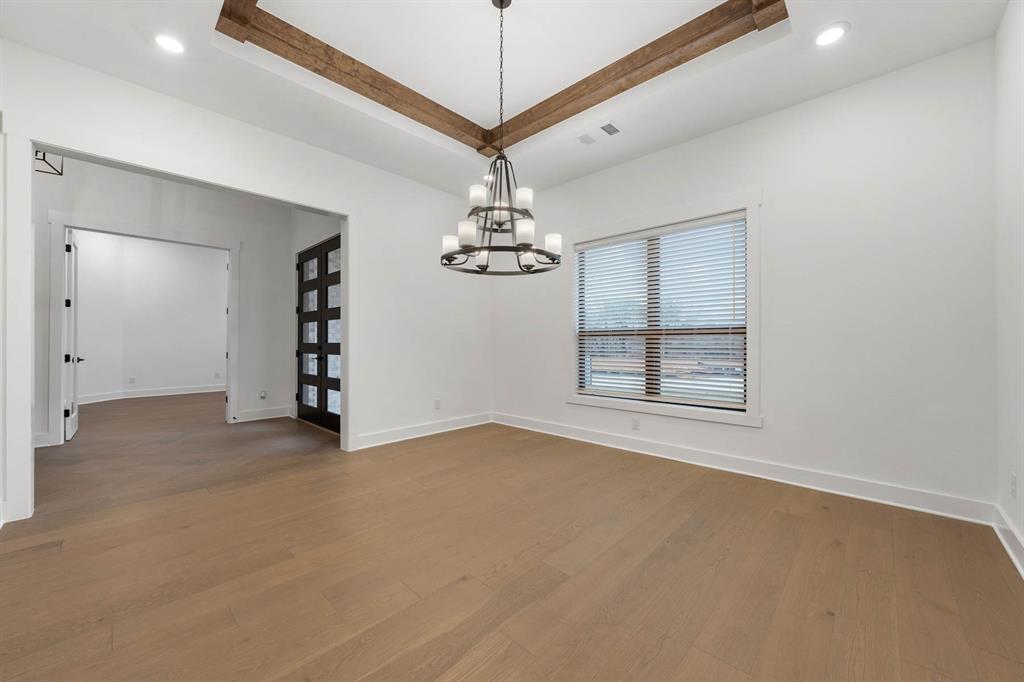 135 Willow Oak Drive