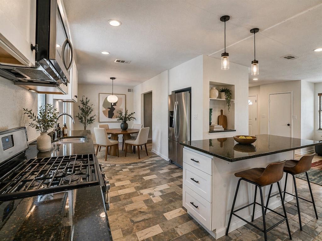 Cloverdale 05 - Residential