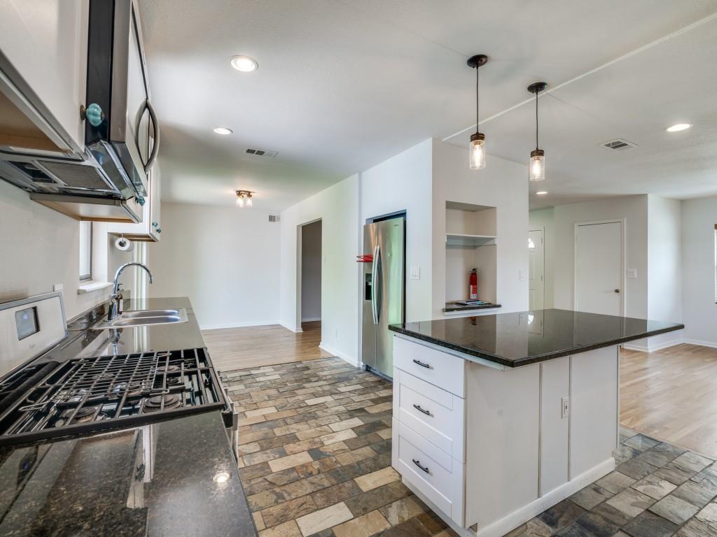 Cloverdale 05 - Residential