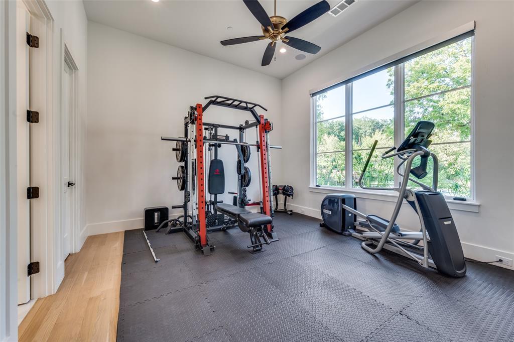 Royal Crest - Residential